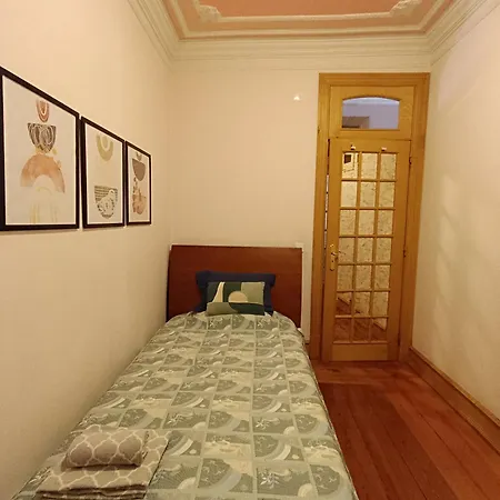 Appartamento In Centre Of Near Gulbenkien Garden Lisbona