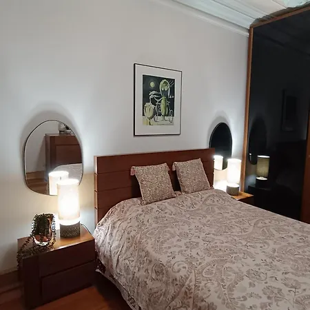 In Centre Of Apartment Lisbon