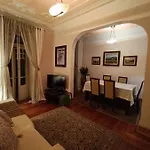 In Centre Of Near Gulbenkien Garden Appartement