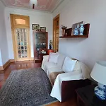 In Centre Of Near Gulbenkien Garden Appartement