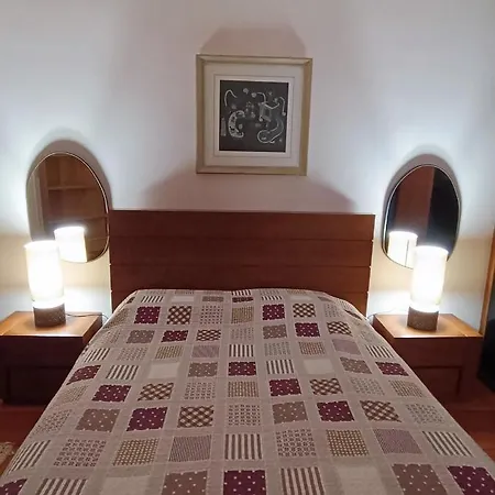 In Centre Of Near Gulbenkien Garden *