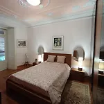 Apartman In Centre Of Near Gulbenkien Garden